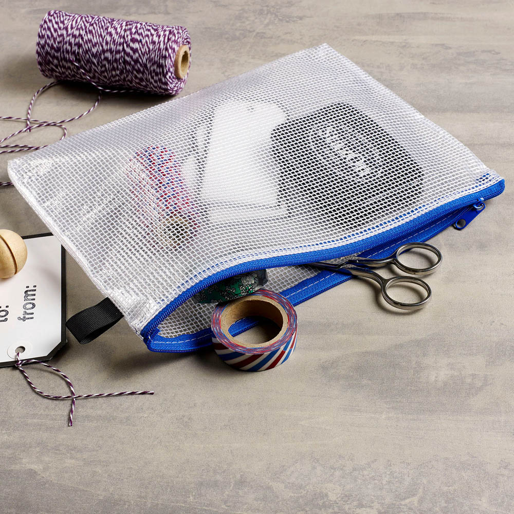 AVERY HANDY POUCH WITH ZIP A5 CLEAR AND BLUE |  | 7027458